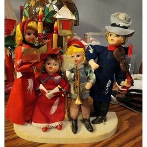 Vintage Japan Kitschy Mica Christmas Carolers & Lamp Post W/ Base Figurine, Rare